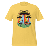 Alien Invasion Graphic Tee — Retro Sci-Fi Style Yellow